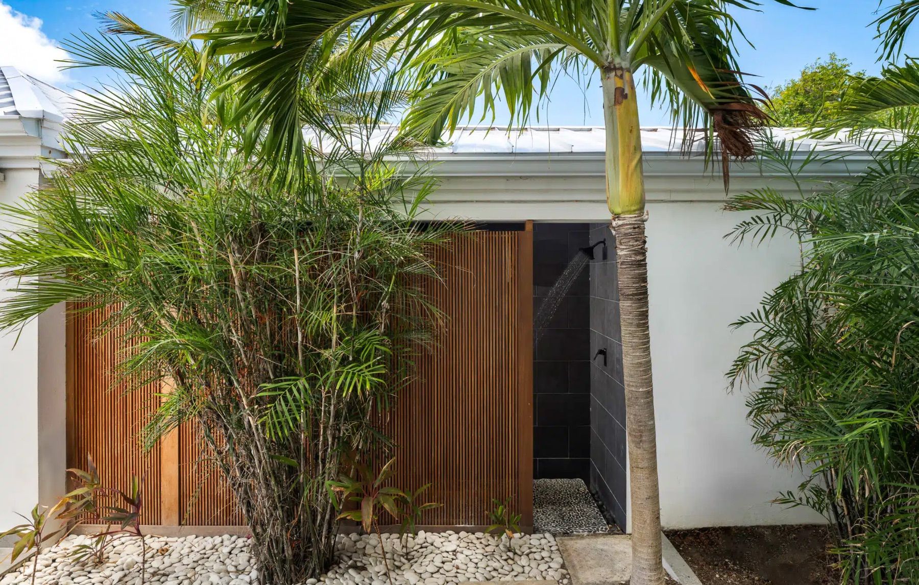 Eden villa photo.